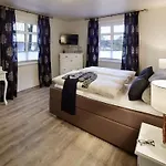Modern Near Centre Apartamento Wallmerod