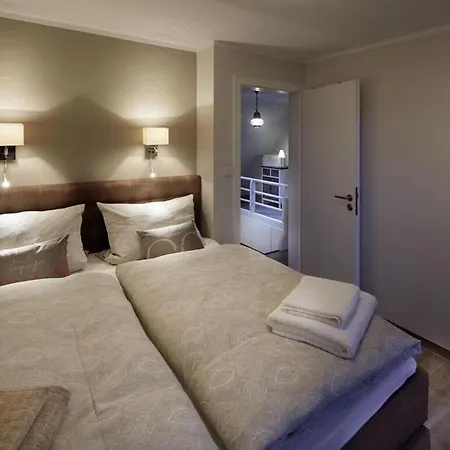Modern Near Centre Apartment *